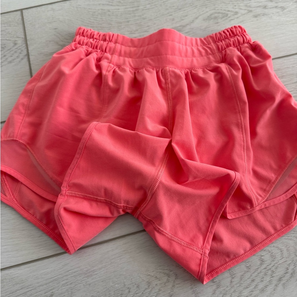 Lululemon Hotty Hot 4โ Shorts Raspberry Cream - Picture 4 of 7
